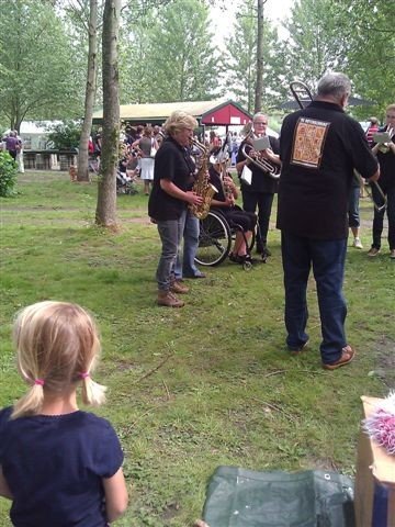 Kerkwerve palingroken_3- 2011 360 x 480
